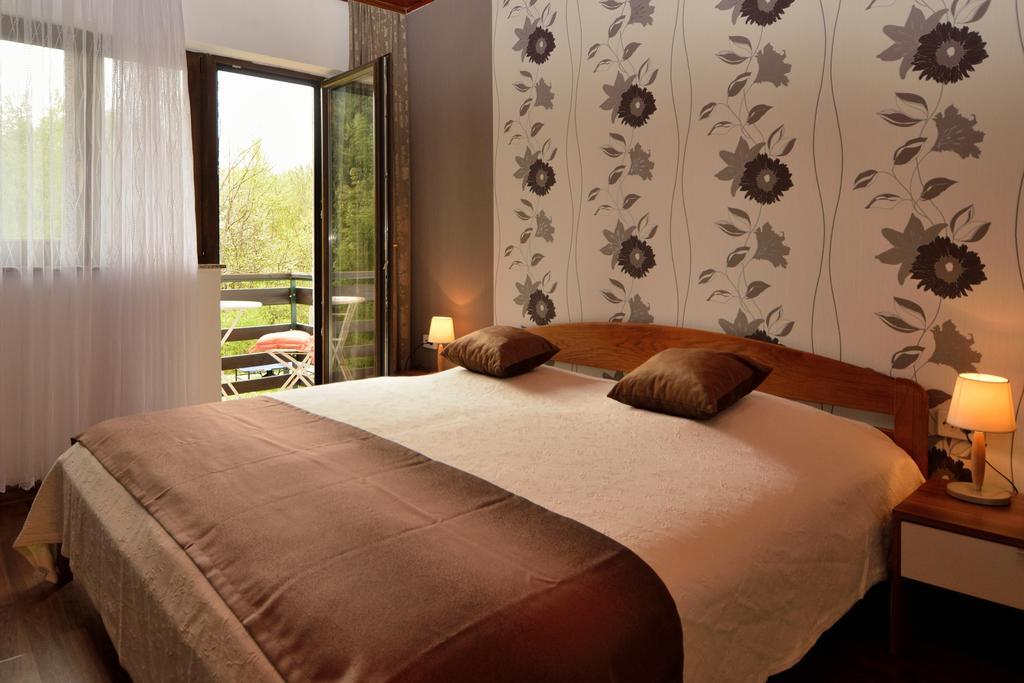 Hotel Plitvice Pansion Lovric Plitvička Jezera Zimmer foto